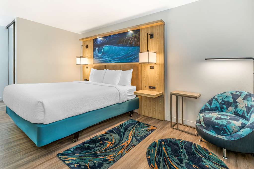 Best Western Plus Capitola By-the-Sea Inn & Suites photo 2