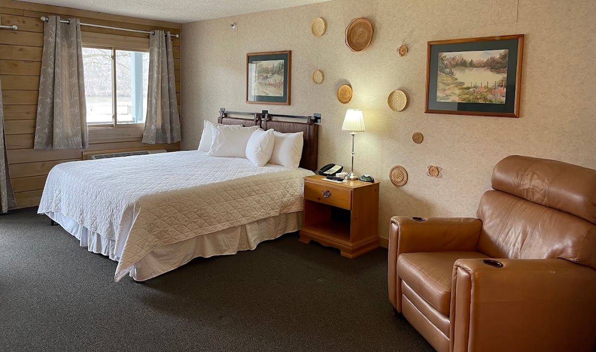 Paddle Wheel Inn photo 2
