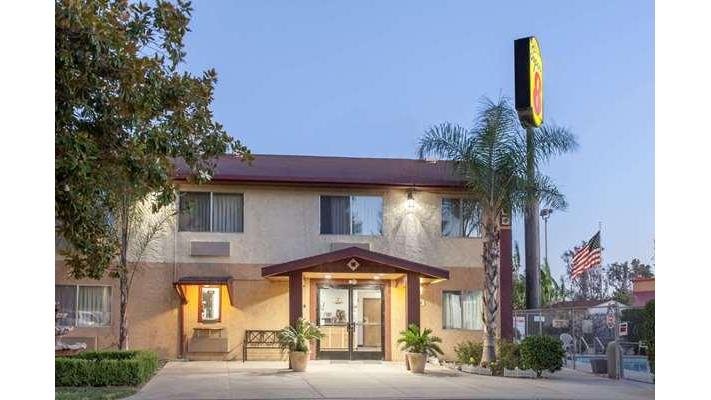 Super 8 by Wyndham Selma/Fresno Area