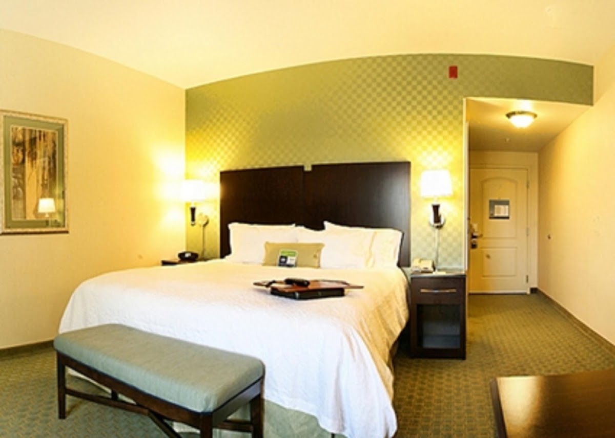 Hampton Inn Brentwood photo 2