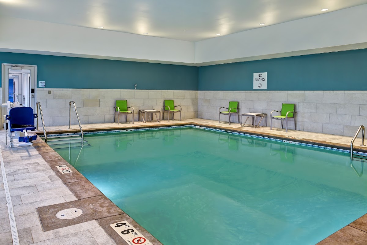 Holiday Inn Express & Suites Ottawa by IHG photo 3
