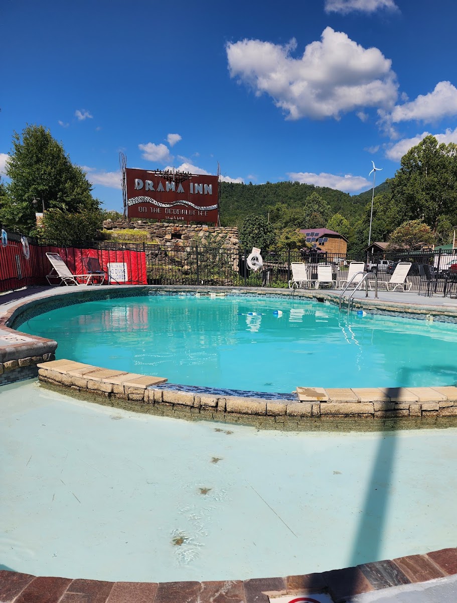 Drama Inn, Cherokee NC photo 3