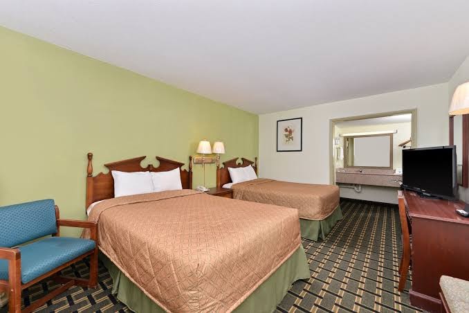 Americas Best Value Inn Anderson, SC photo 2