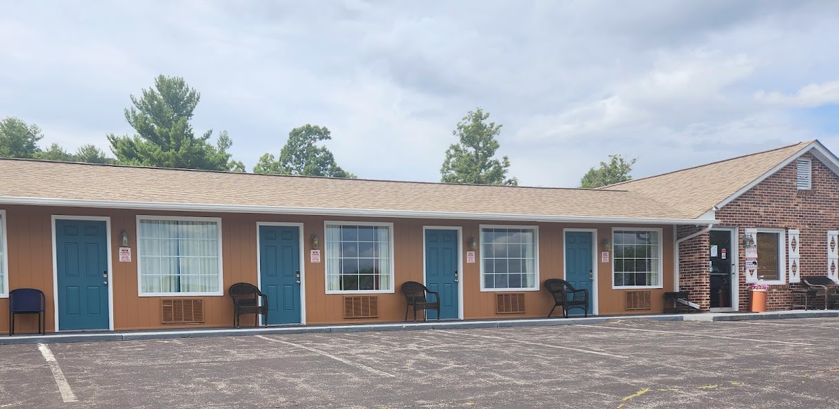 Fox Mountain Inn - American Owned and Operated