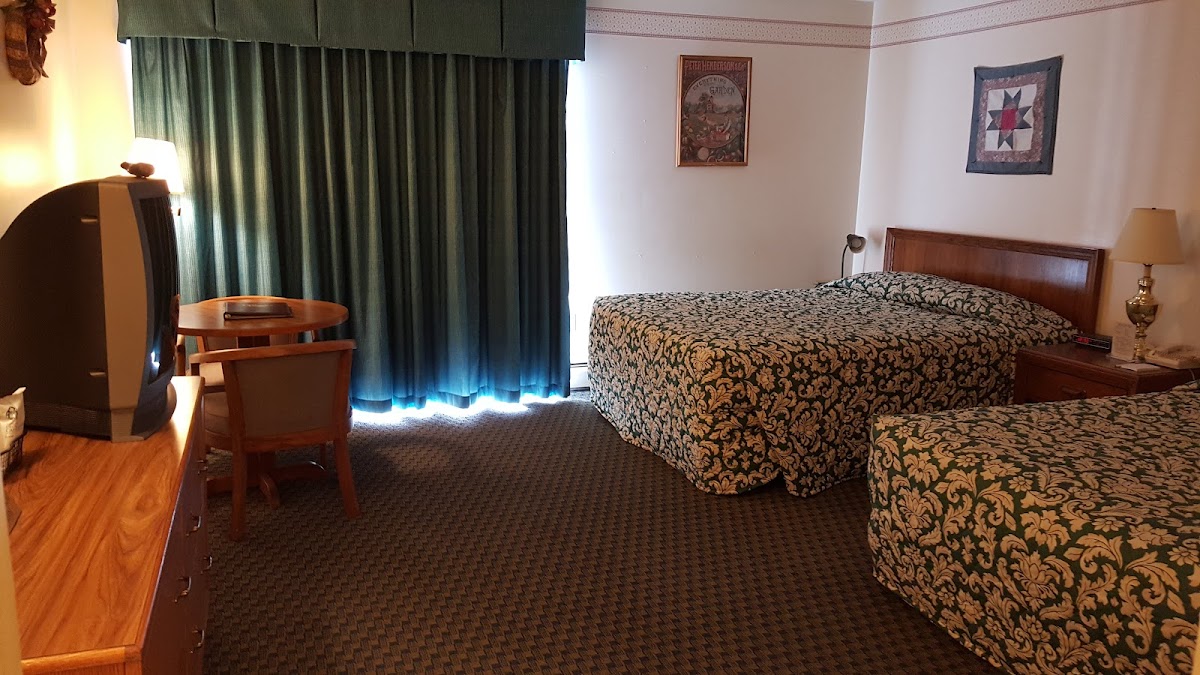 Cascades Lodge photo 2
