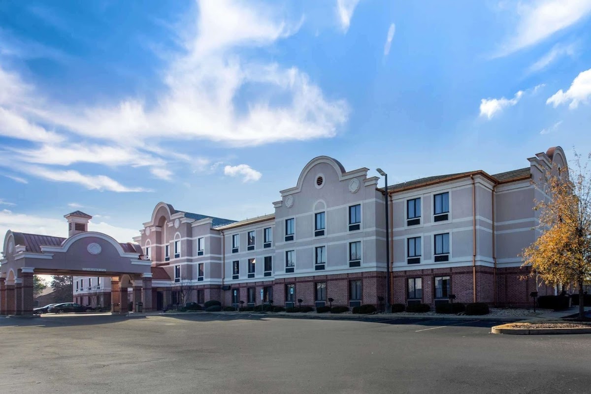 Comfort Inn & Suites Airport-American Way