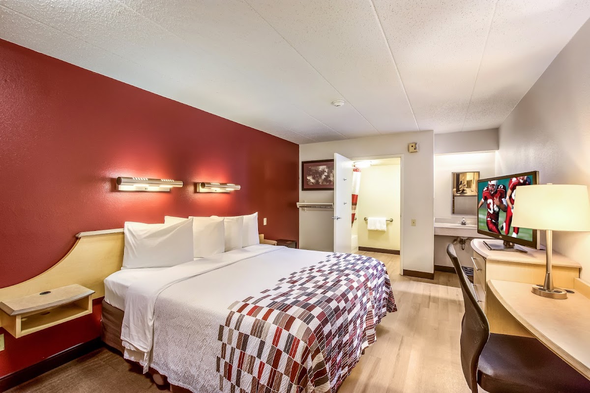 Red Roof Inn Detroit - Plymouth/Canton photo 2