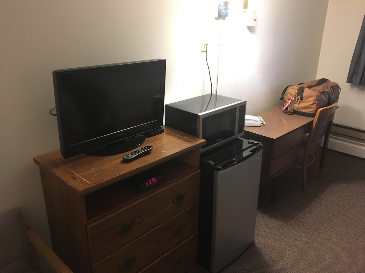 R & R Motel photo 2