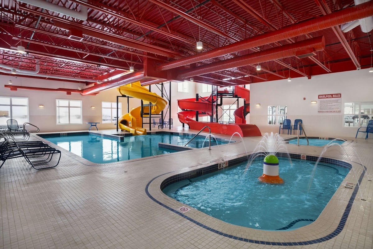 Ramada by Wyndham Emerald Park/Regina East photo 3
