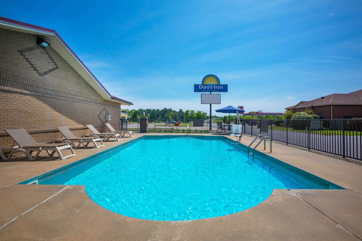 Days Inn by Wyndham Lonoke photo 3