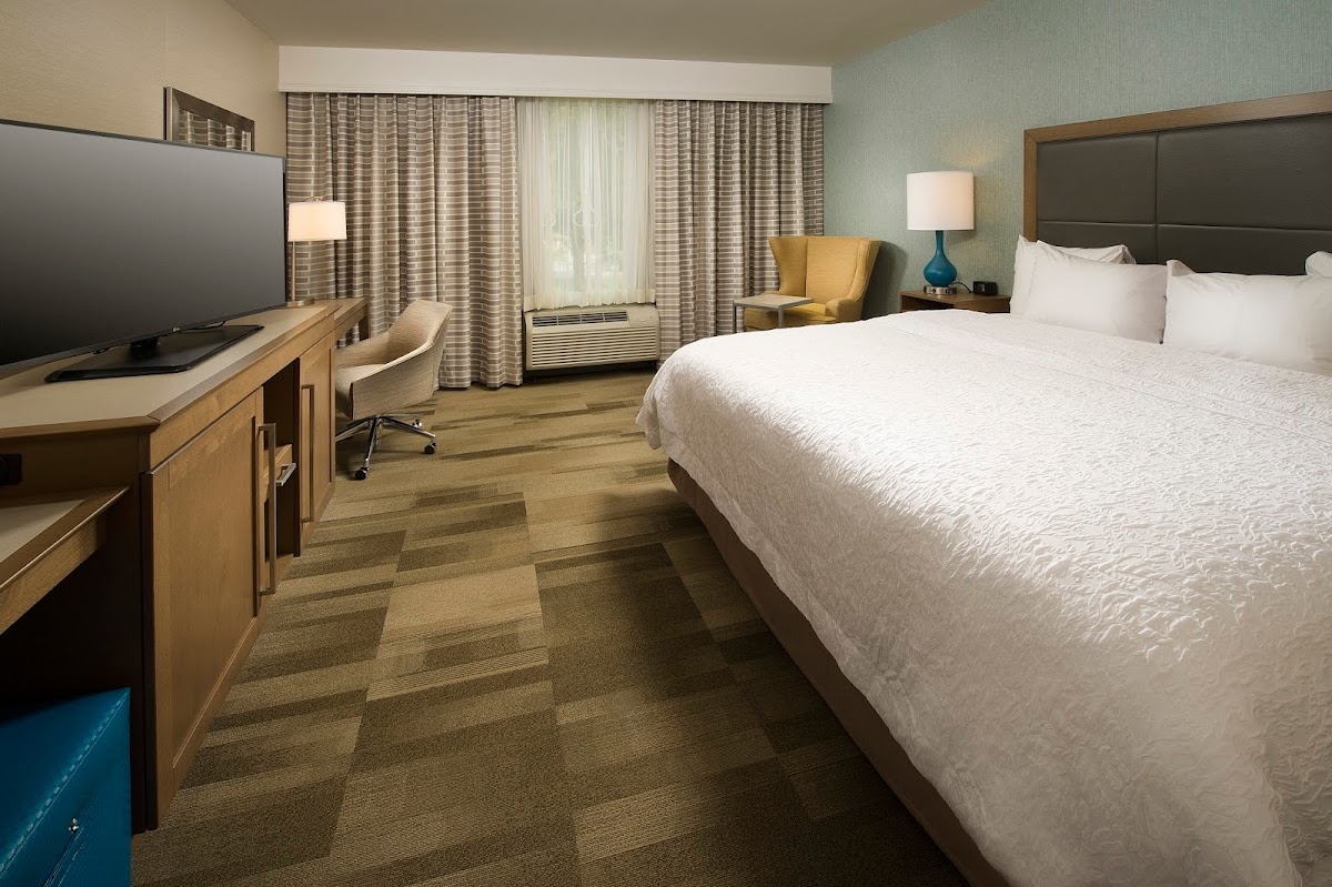 Hampton Inn & Suites Syracuse/Carrier Circle