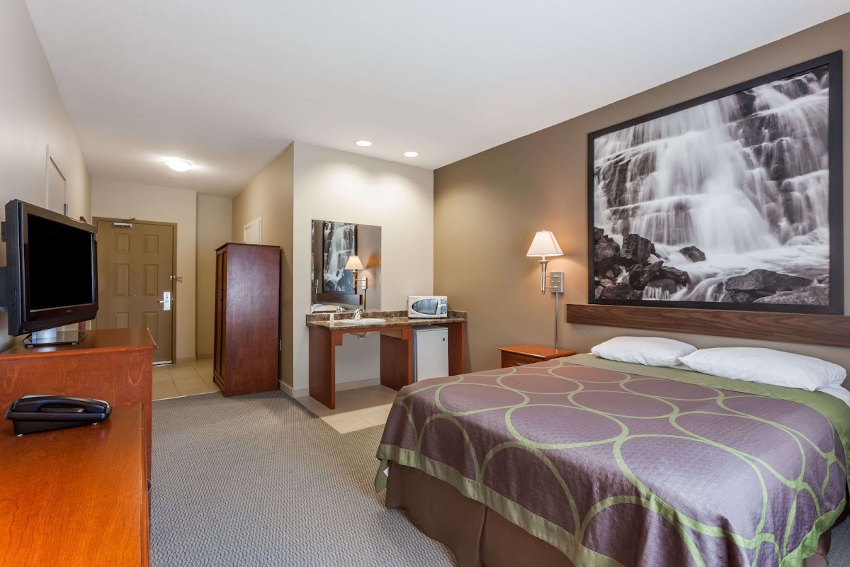 Super 8 by Wyndham Abbotsford BC photo 2