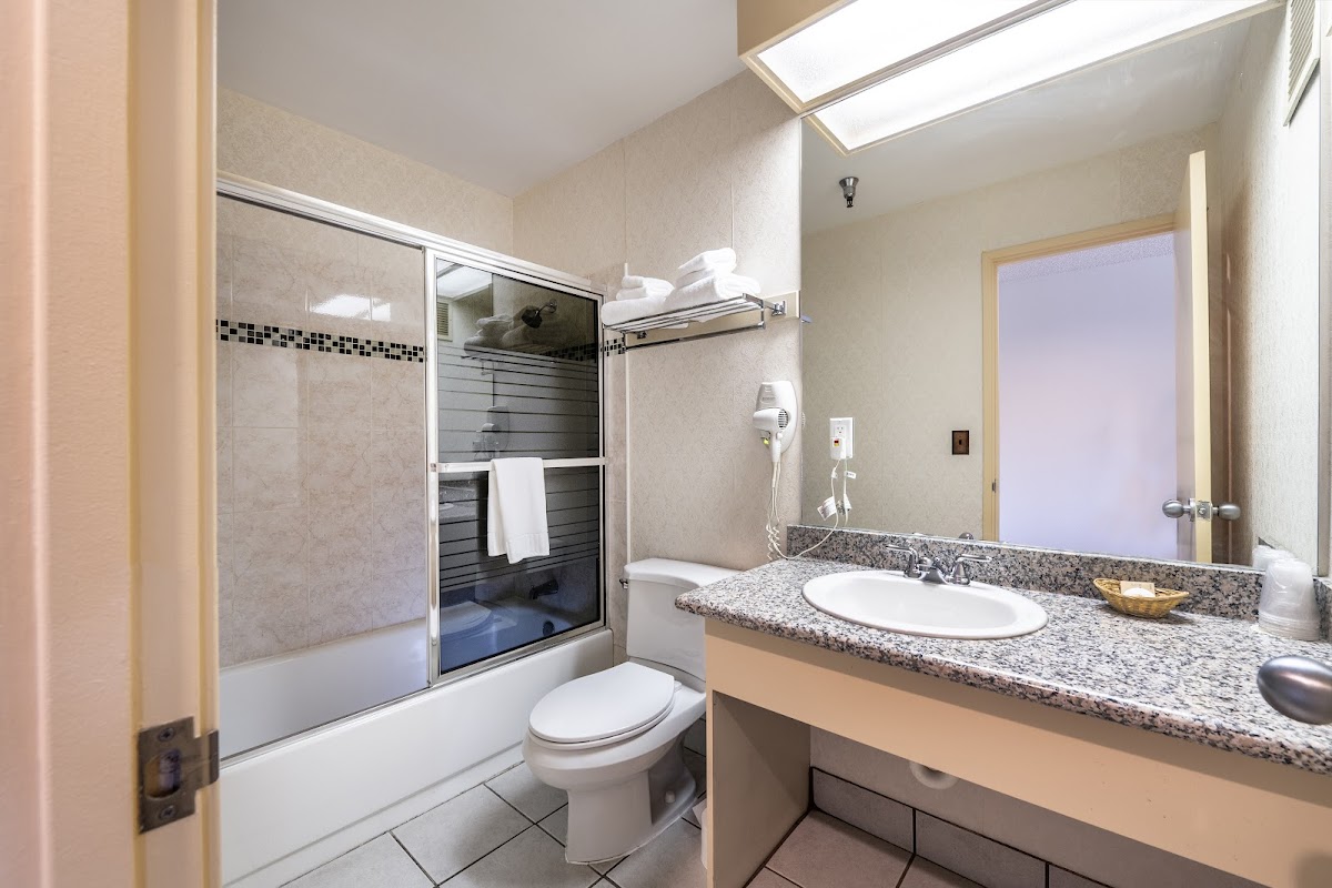 Hotel International photo 3