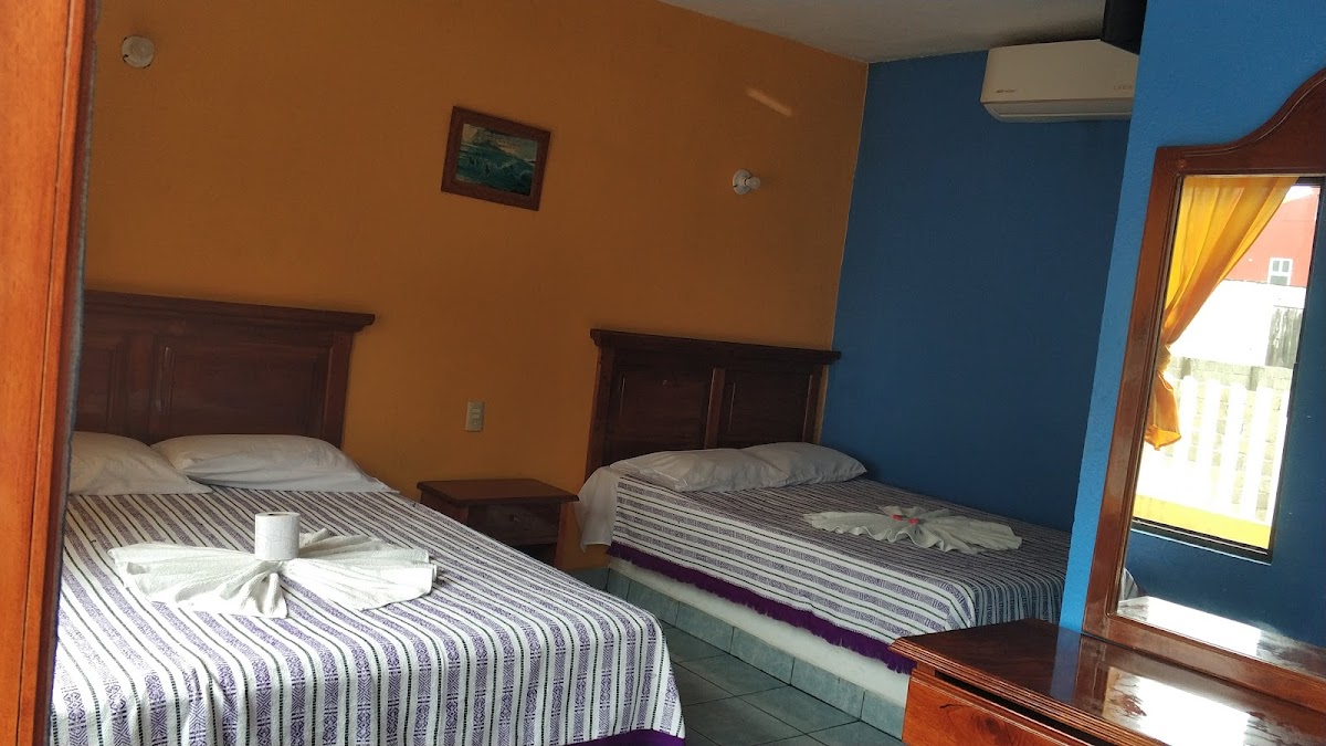 Hotel Juanita photo 2