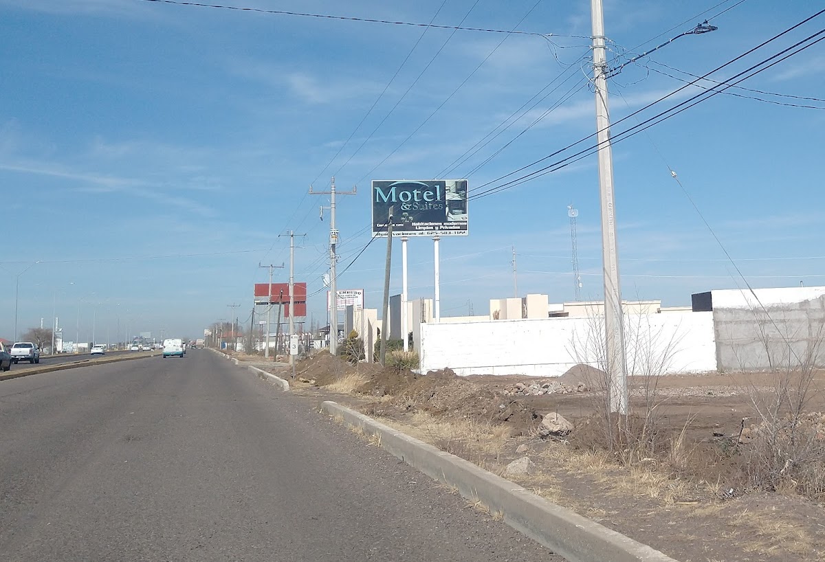 Motel & suits photo 2