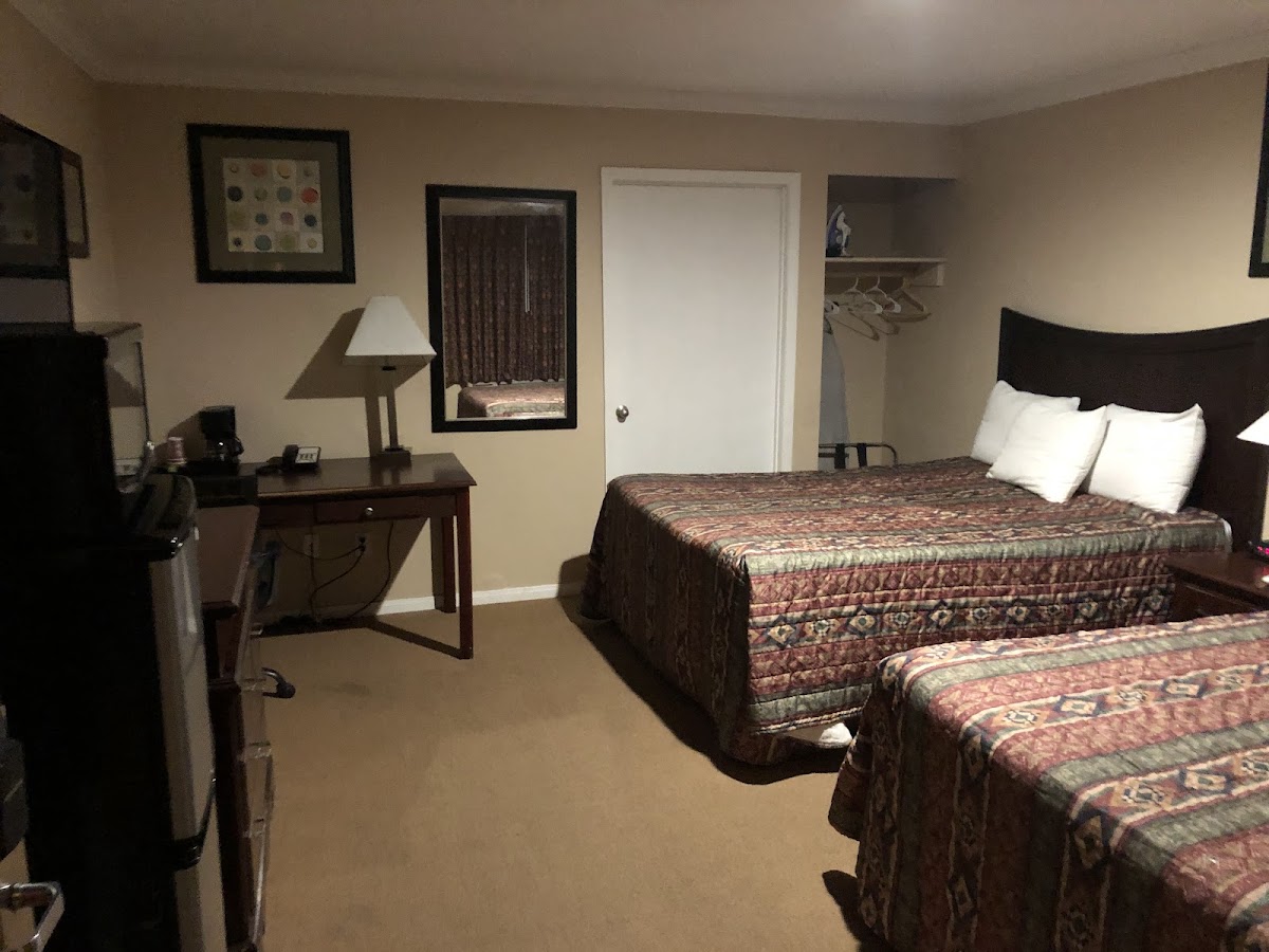 Budget Inn of Mojave photo 2