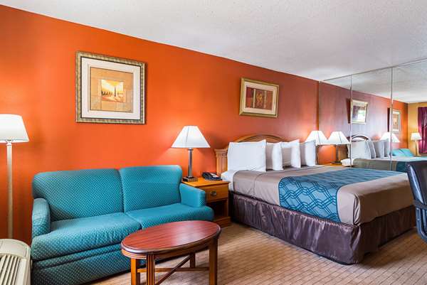 Econo Lodge Jacksonville near Little Rock Air Force Base photo 2