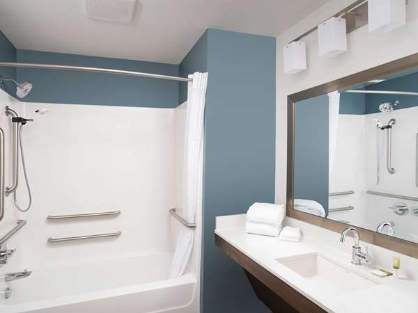 WoodSpring Suites Albuquerque East I-40 Tramway photo 3