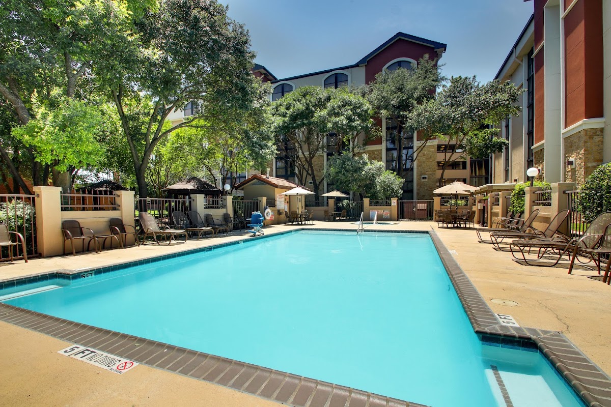 Drury Plaza Hotel San Antonio Airport photo 3