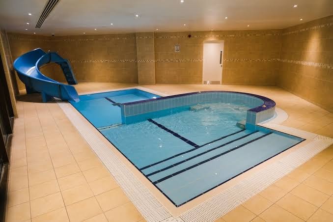 Burntwood Court Hotel photo 3