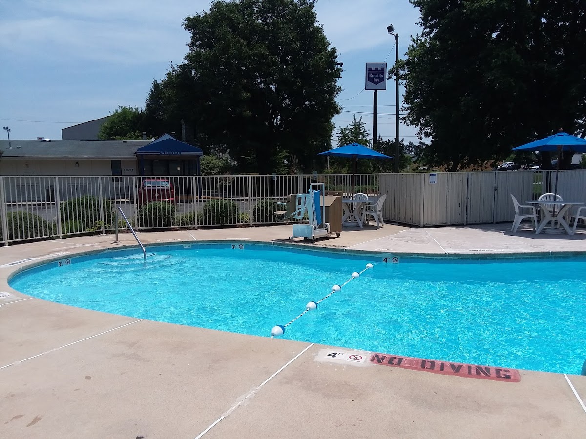Knights Inn Motel photo 3