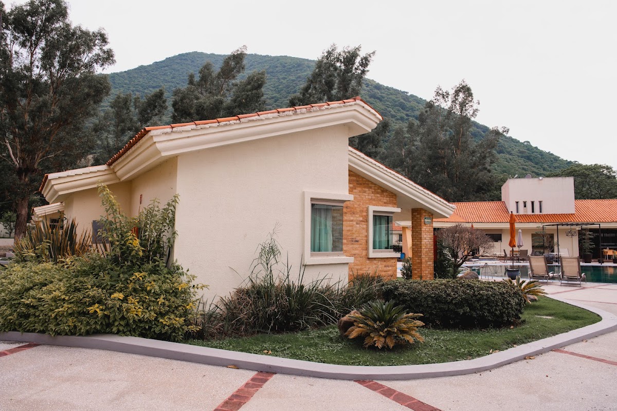 Hotel seis agaves