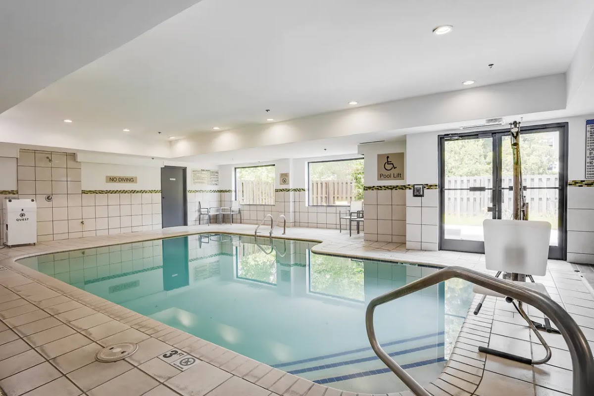Country Inn & Suites by Radisson, Savannah Southside photo 3