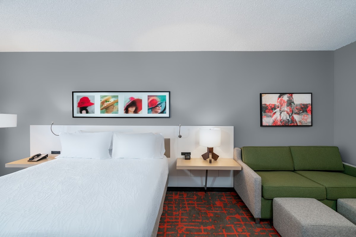 Hilton Garden Inn Louisville East photo 2