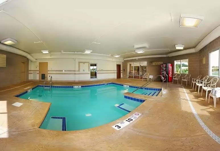 Comfort Inn & Suites Saratoga Springs photo 3