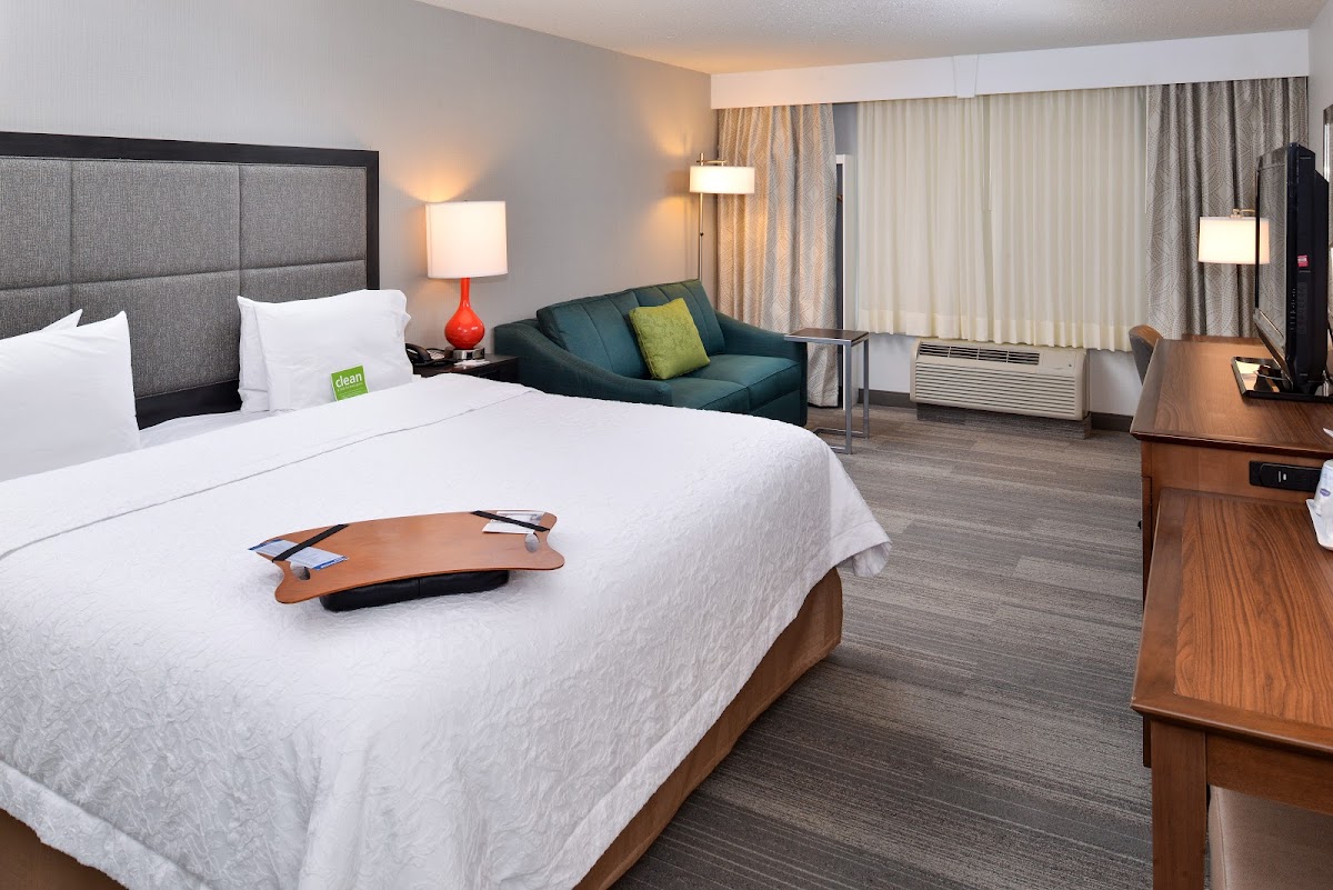 Hampton Inn & Suites By Hilton Calgary- University Northwest photo 2