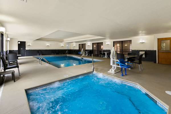 Comfort Suites Commerce photo 3