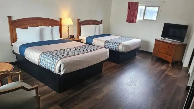 Americas Best Value Inn Covered Wagon Crescent City photo 2