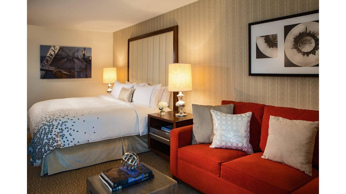 Renaissance Newark Airport Hotel