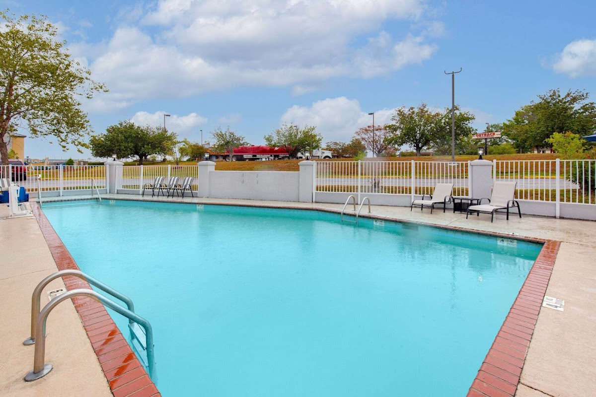 Wingate by Wyndham Hattiesburg photo 3