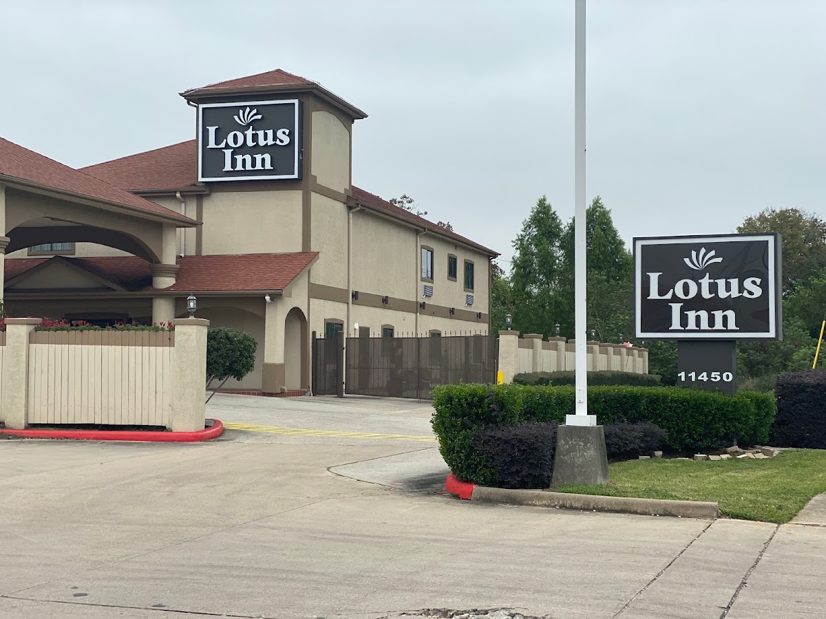 Lotus Inn- Hobby