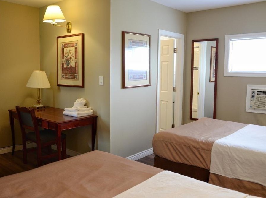 The Highlander Inn photo 2