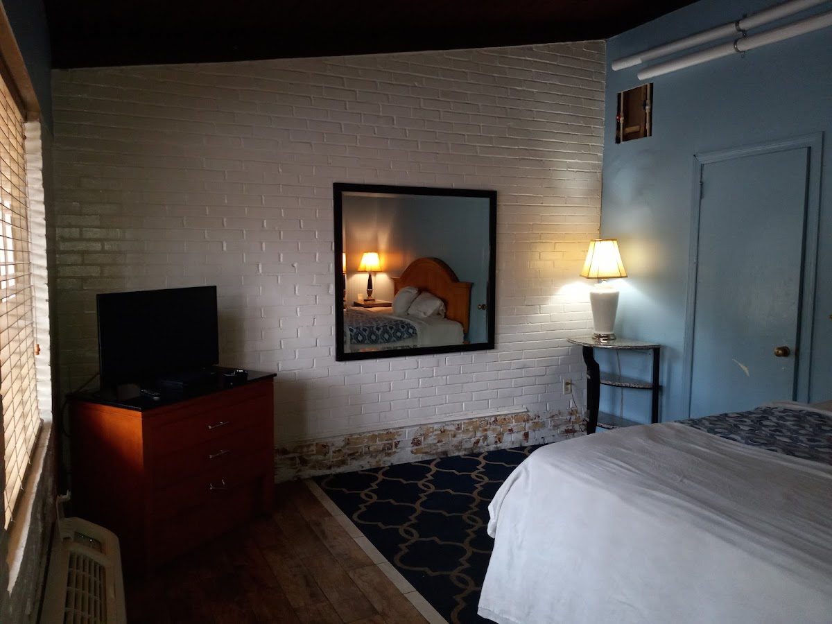 Ashley Motel
