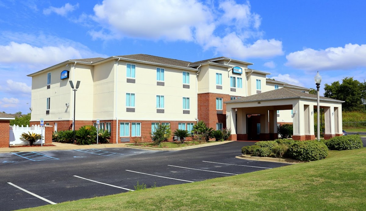 Home Inn and Suites