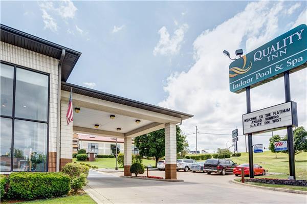 Quality Inn West-Branson Theatre District