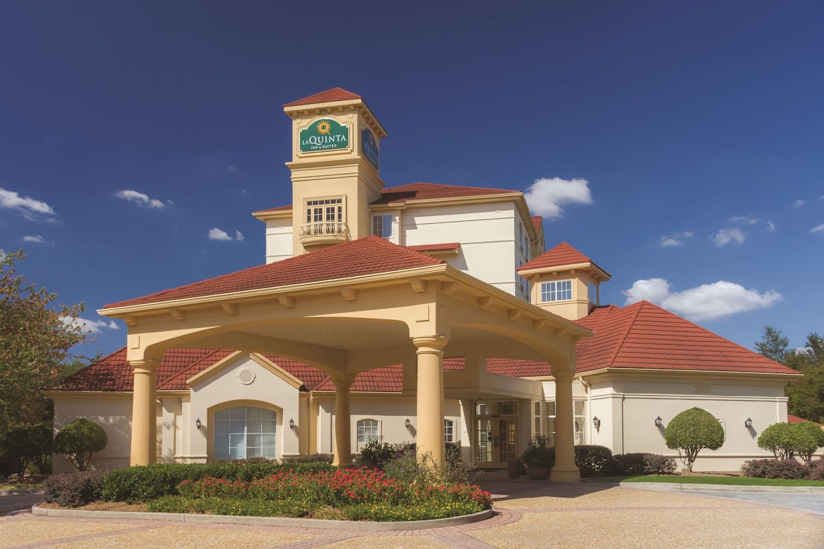 La Quinta Inn & Suites by Wyndham Atlanta Ballpark/Galleria