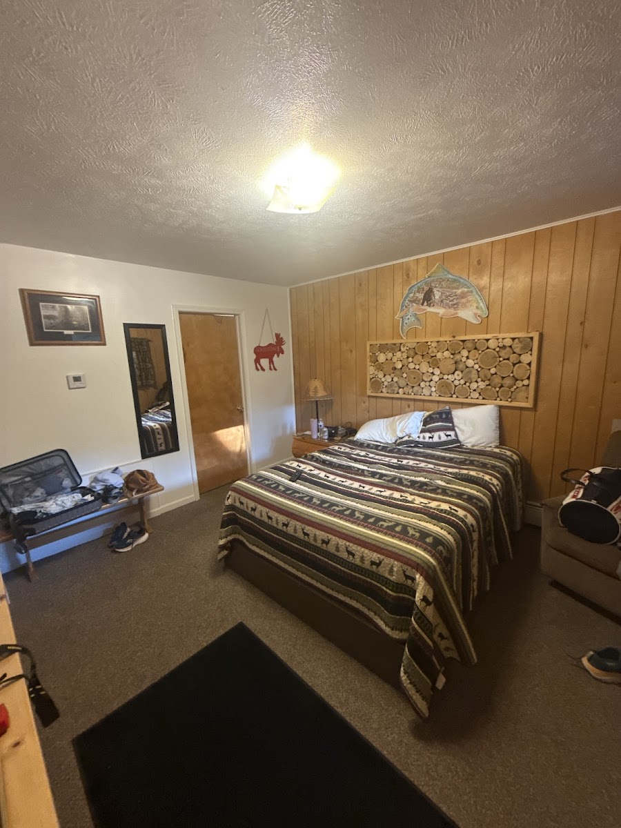 Red Moose Lodge photo 2