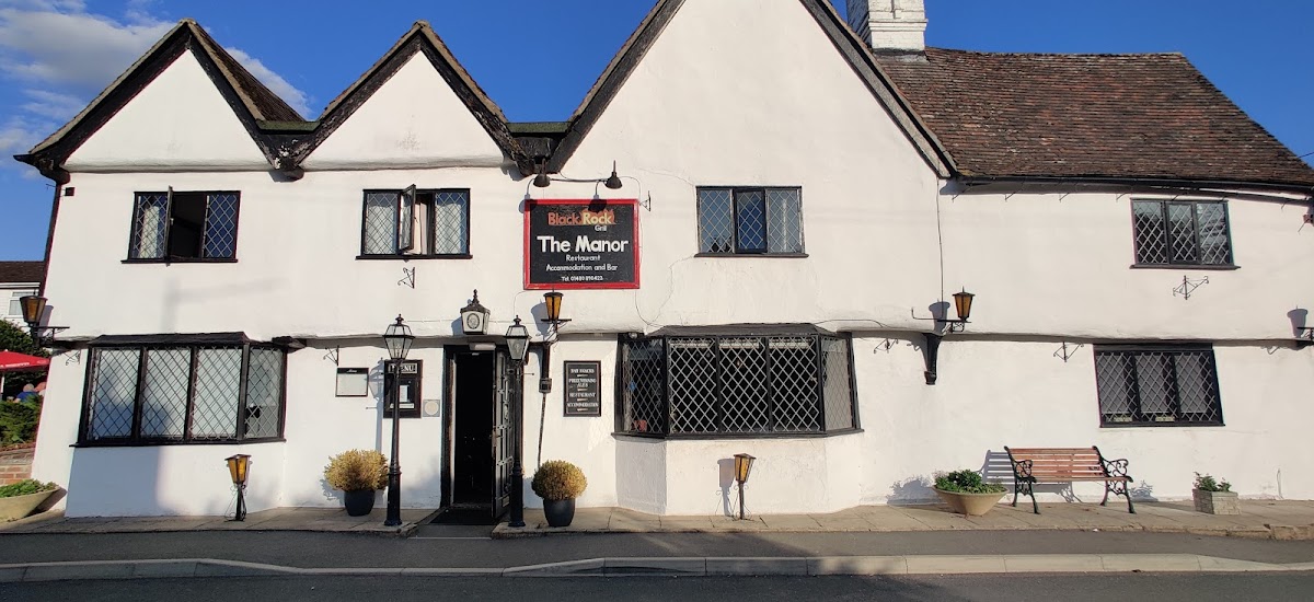The Manor Hotel & Pub