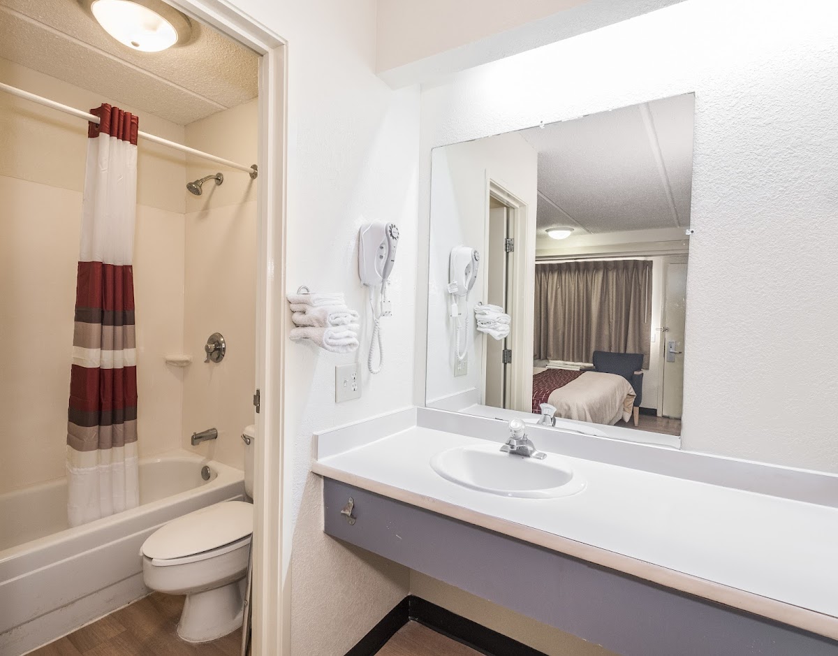 Red Roof Inn Atlanta - Norcross photo 3