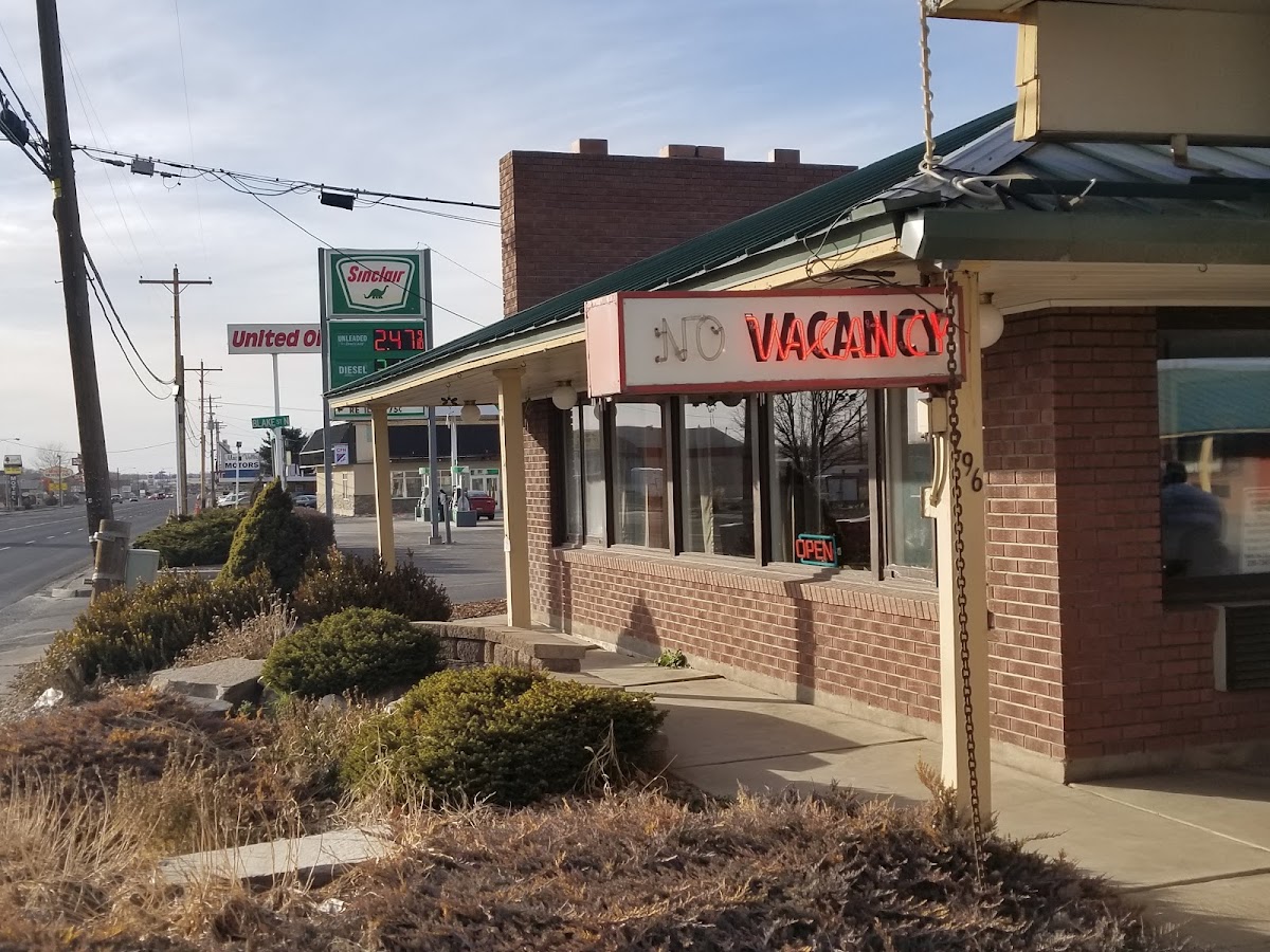 Apollo Motor Inn