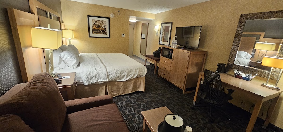 Hampton Inn Clinton photo 2