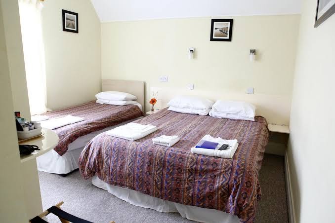 Charlesworth Hotel photo 2