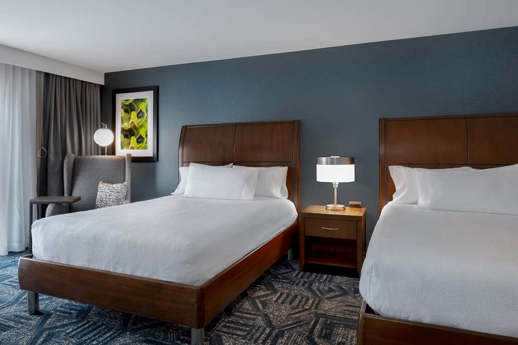 Hilton Garden Inn Burlington Downtown photo 2