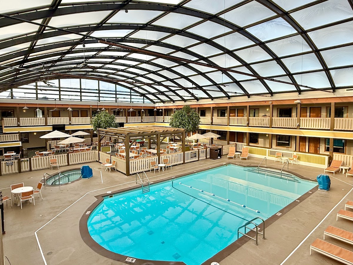Best Western Plus Dubuque Hotel & Conference Center photo 3
