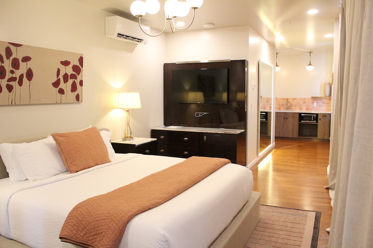 Powerhouse On Broadway -Suites & Social- photo 2