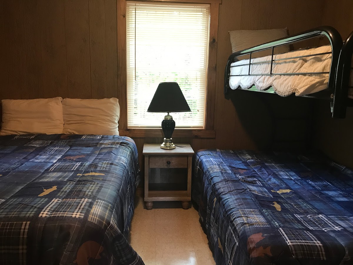 Lake Gaston Lodges Cabin Rentals photo 2